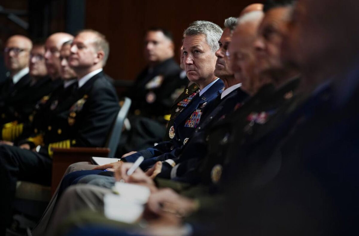 Фото: https://www.washingtonpost.com/national-security/2025/12/15/military-command-plan-caine-hegseth/