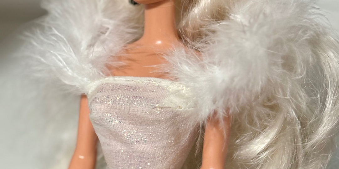 Держу в руках Barbie Angel Princess и чуть не плачу.