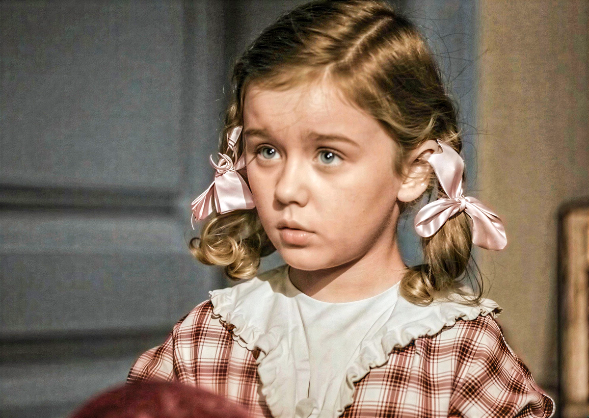 Кадр из фильма «Подкидыш», производство киностудии «Мосфильм», режиссёр Татьяна Лукашевич, 1939 г.