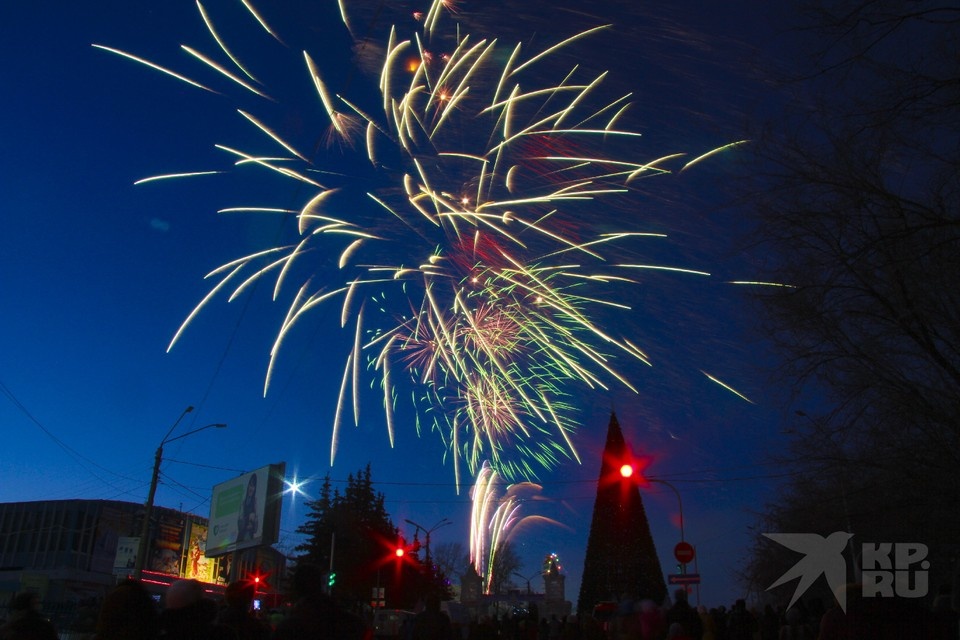    Фейерверк на Новый год 2025-2026 в Рязани запускать не планируют. Олег УКЛАДОВ