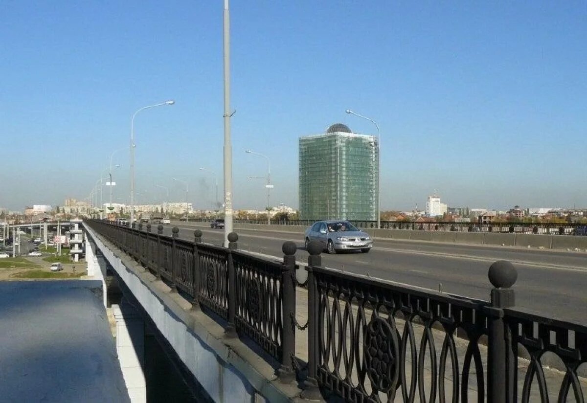    На Тургеневском мосту до 25 декабря будут перекрывать движение