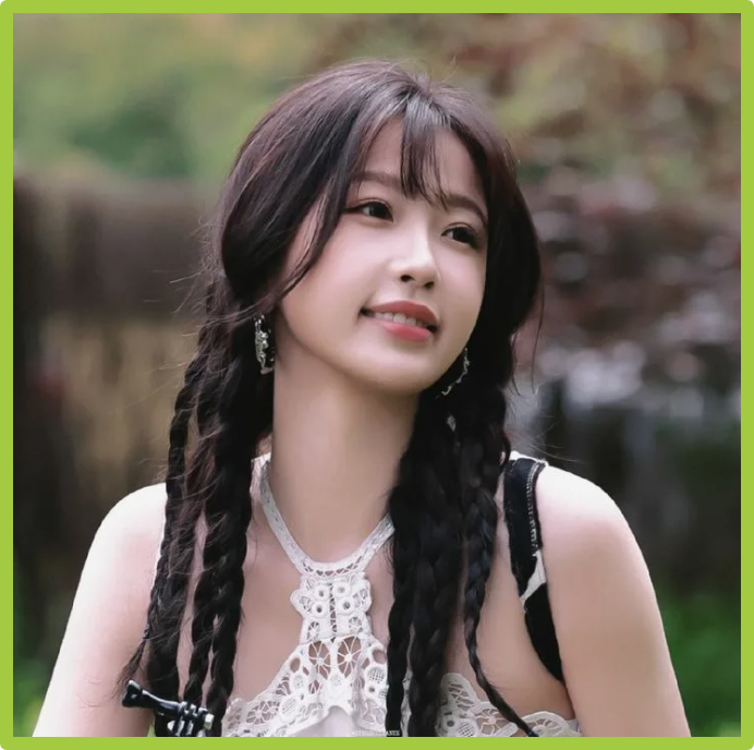 Китайская актриса Эстер Ю.