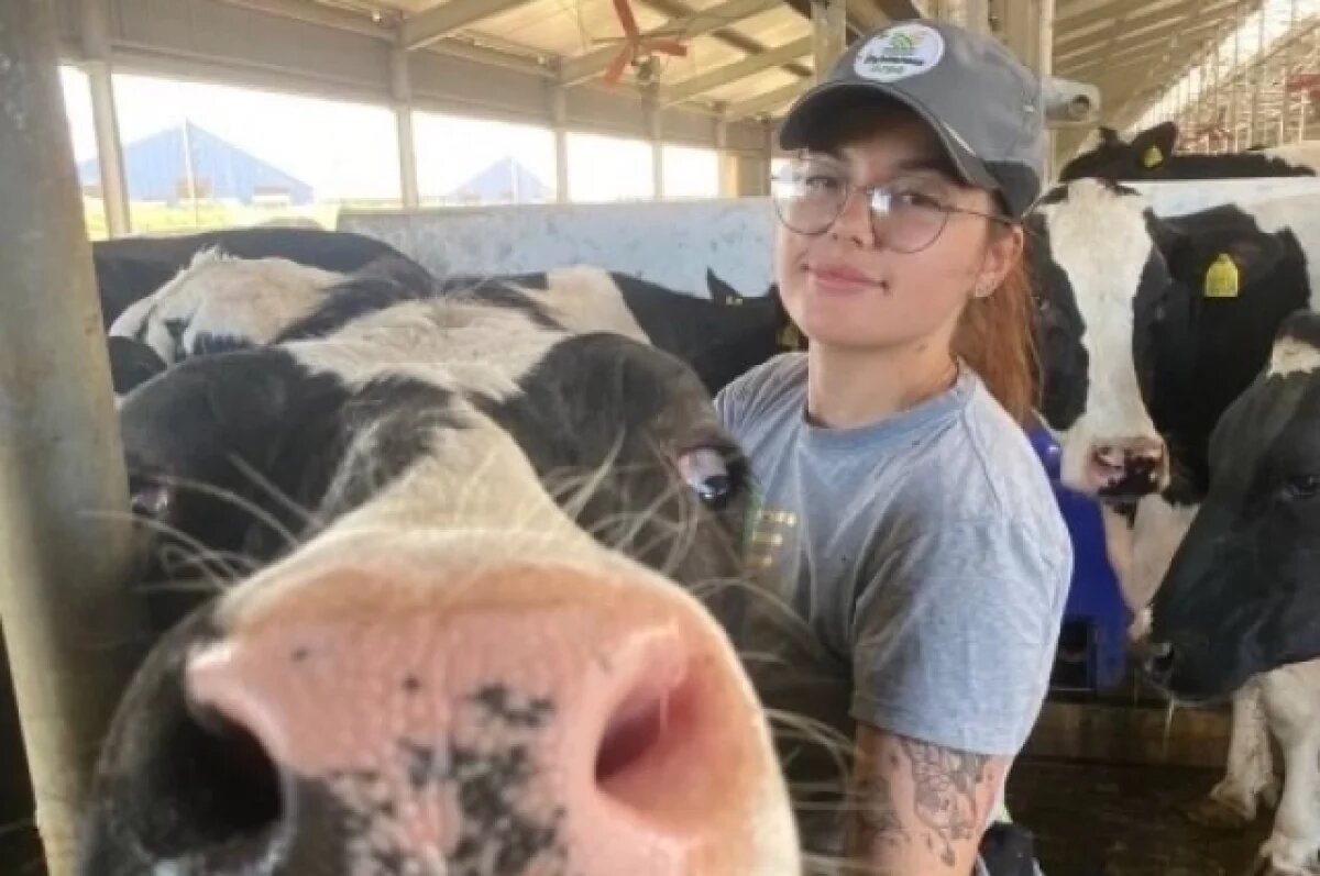    Работникам и студентам калужского сельхоза оформили социальные выплаты