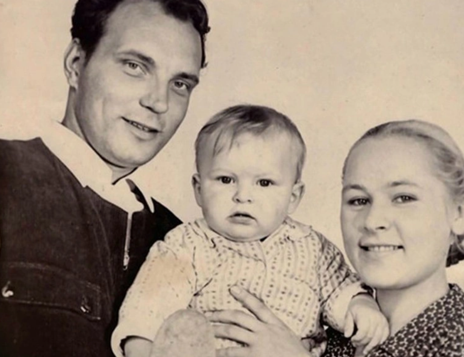 Раиса Рязанова с мужем и сыном