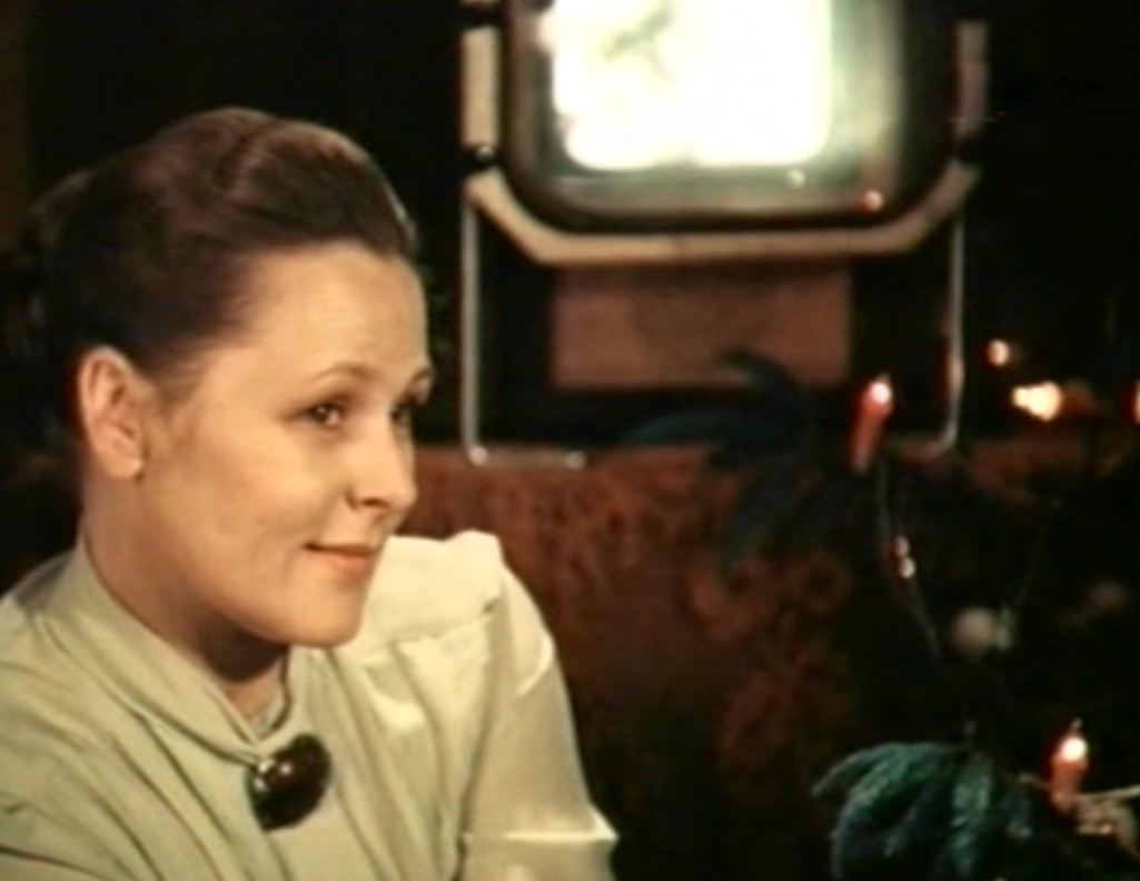 Раиса Рязанова в фильме "Алый Камень"