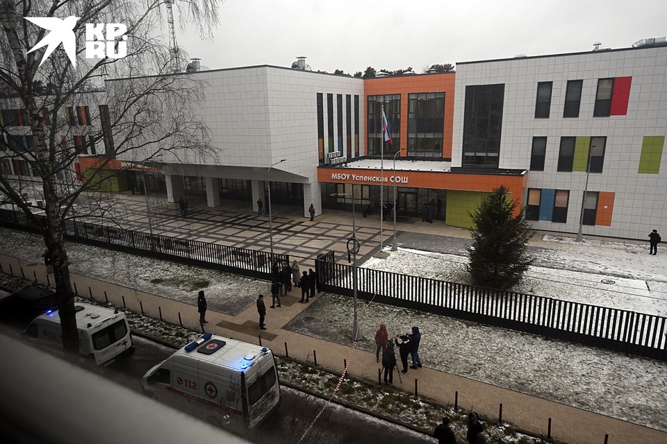    Пострадавших детей доставили в центр Рошаля Иван МАКЕЕВ