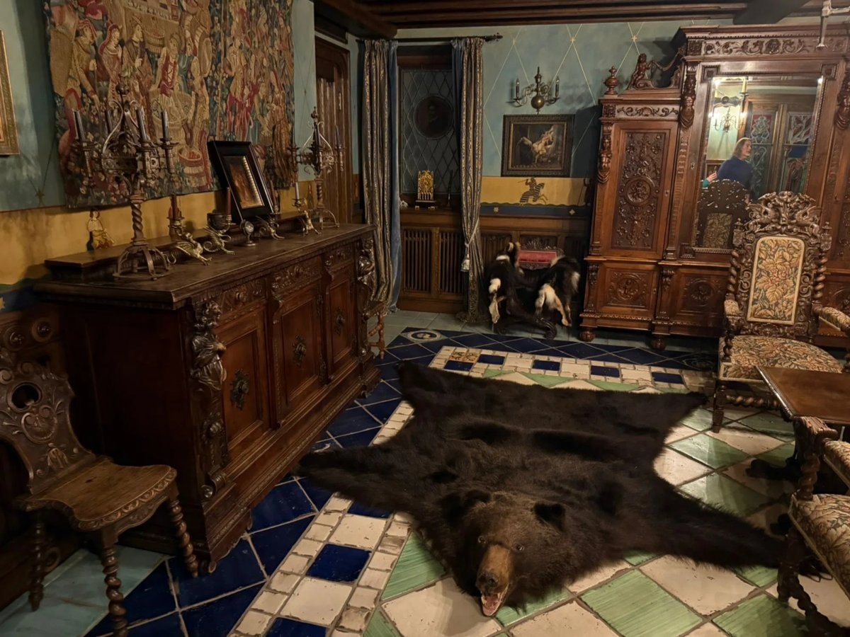  Один этаж в квартире Никаса стилизован под средневековье