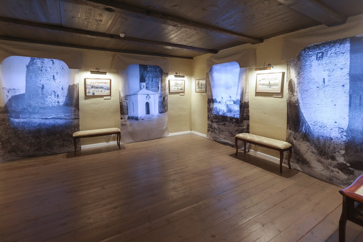 Выставка «Хранитель времени», экспозиция «Изборская земля – святые места для русской культуры»