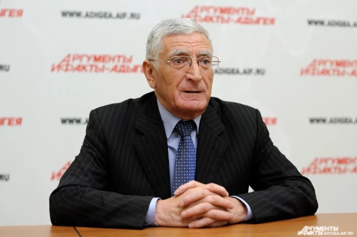    В Адыгее ушёл из жизни известный историк Казбек Ачмиз