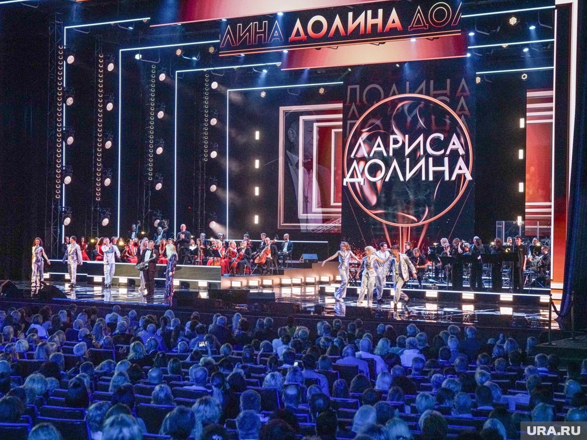     У певицы отменили четыре концерта и семь броней на корпоративы