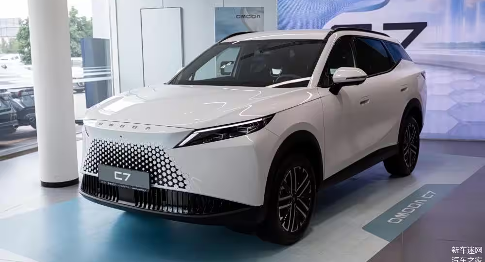 OMODA C7: Гибридный флагман весны 2025 — 1200 км без заправки за 3,5 млн, для тех, кто не любит АЗС