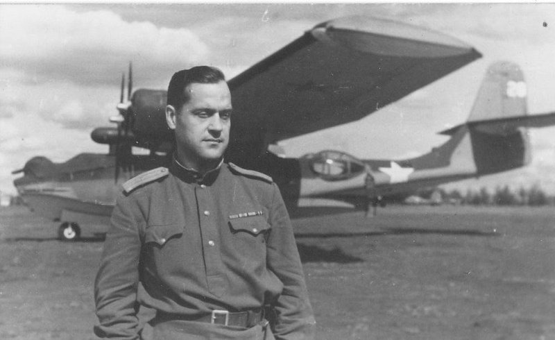 Фронтовой оператор Анатолий Погорелый. 1945. Госкаталог. Федеральное государственное бюджетное учреждение культуры "Государственный центральный музей кино"