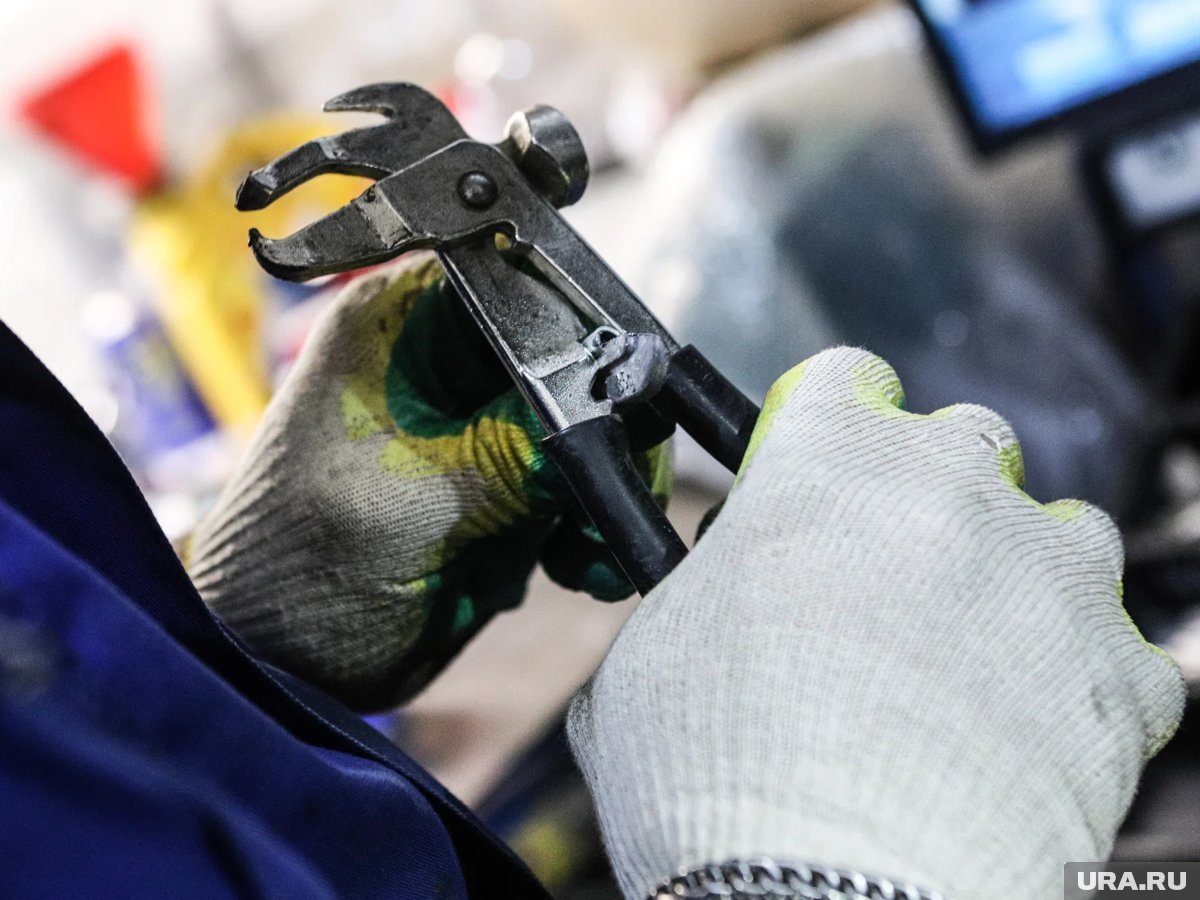     Владельцы частного дома открыли в нем автосервис, но не хотят платить налог