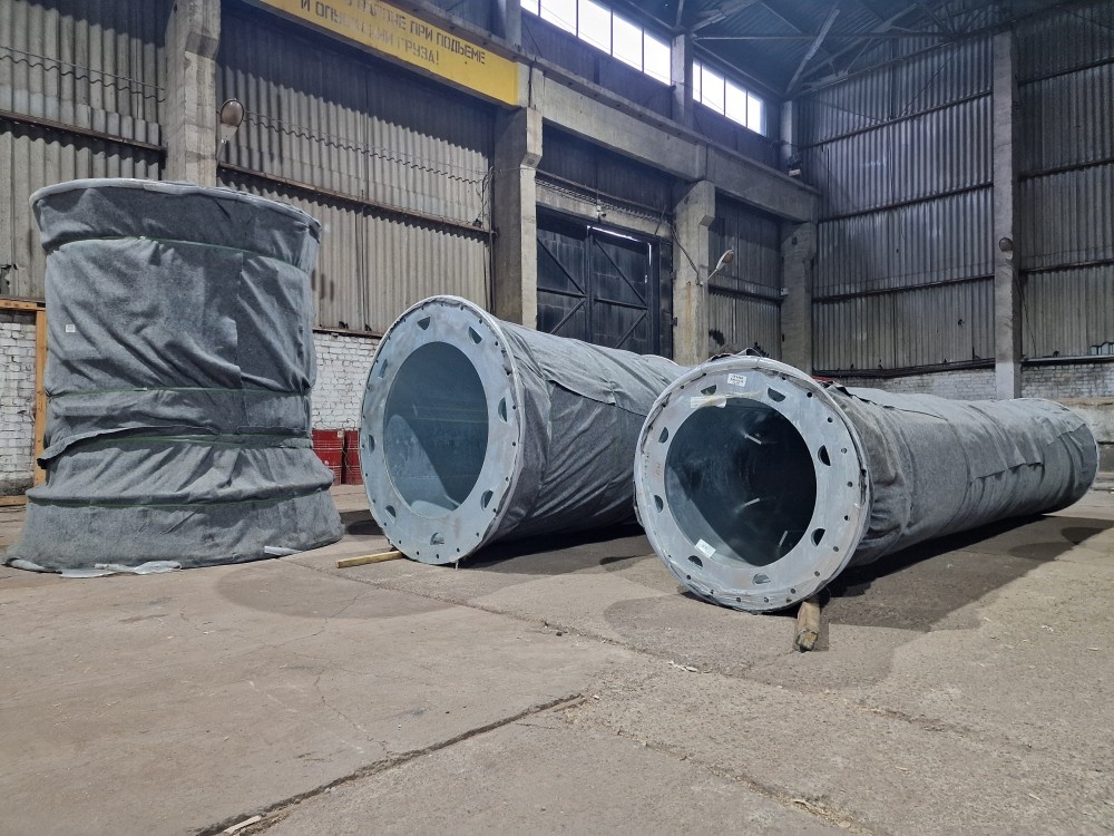    В Нижний Новгород доставили первые опоры для канатной дороги