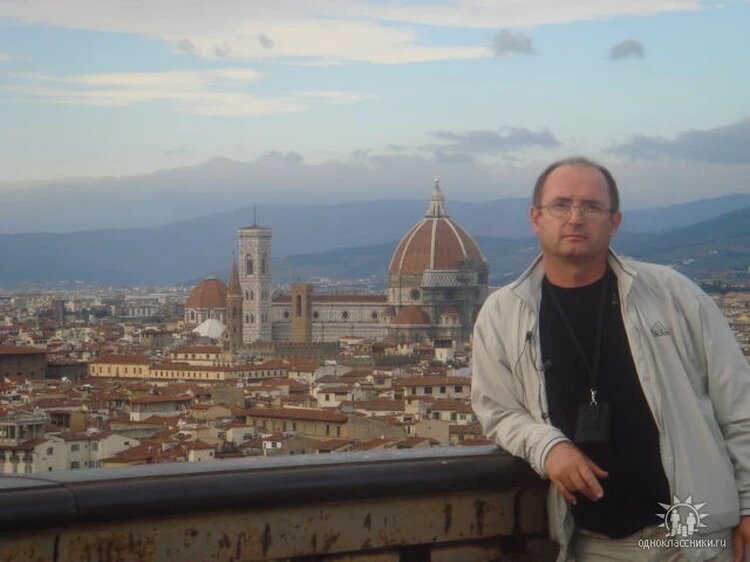 Отец хоть и был строг, но ни в чем не отказывал сыновьям. Фото: соцсети