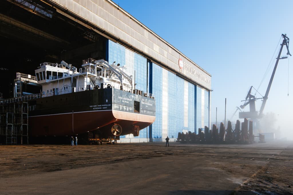   Спуск на воду сухогруза проекта RSD59 на заводе «Красное Сормово»