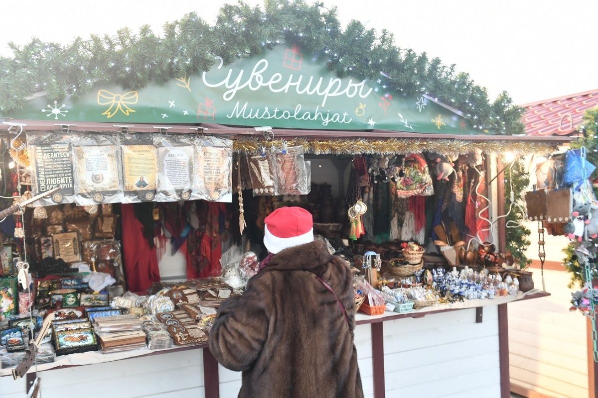    Рождественская ярмарка в Петрозаводске. Фото: "Республика" / Сергей Юдин
