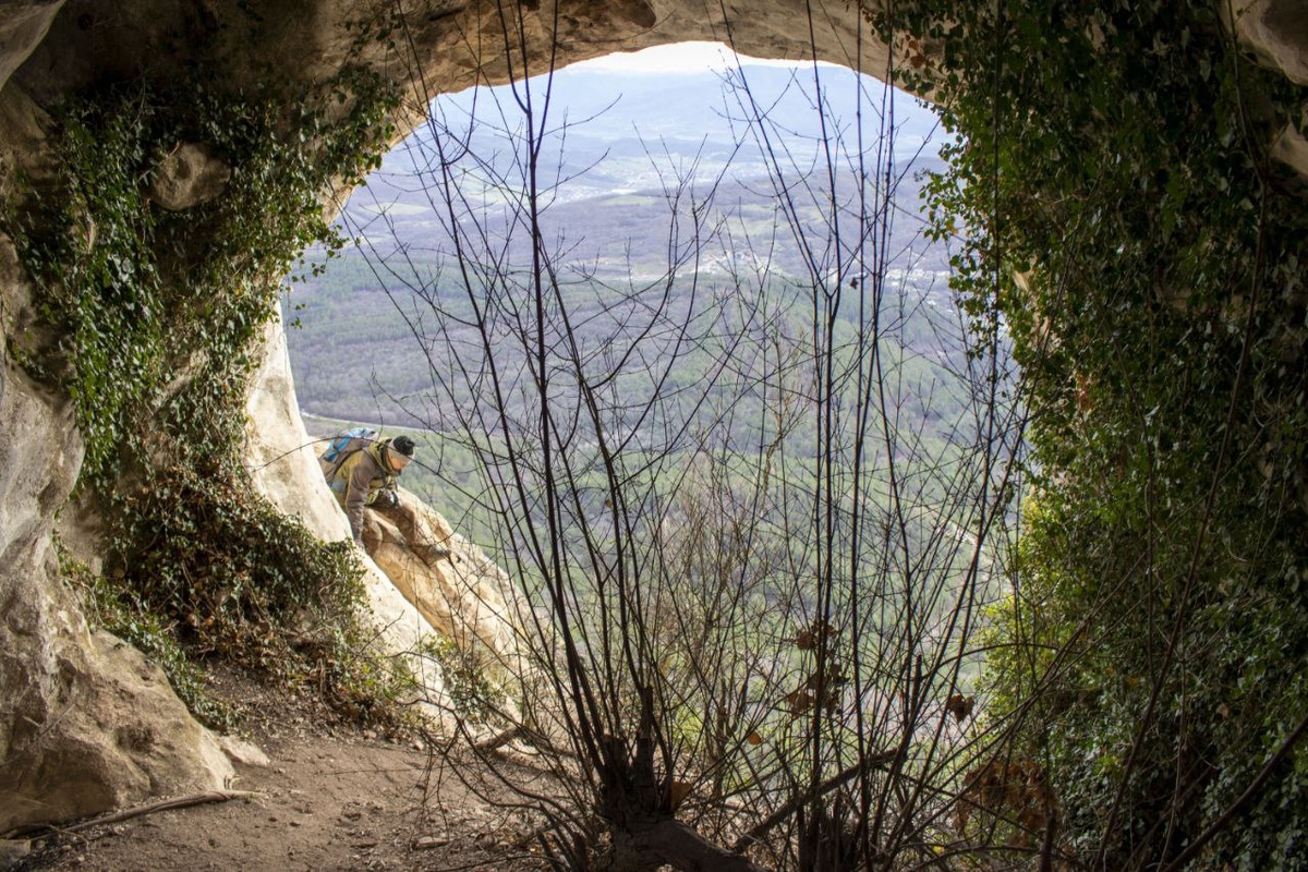 В гроте Сулук-Коба