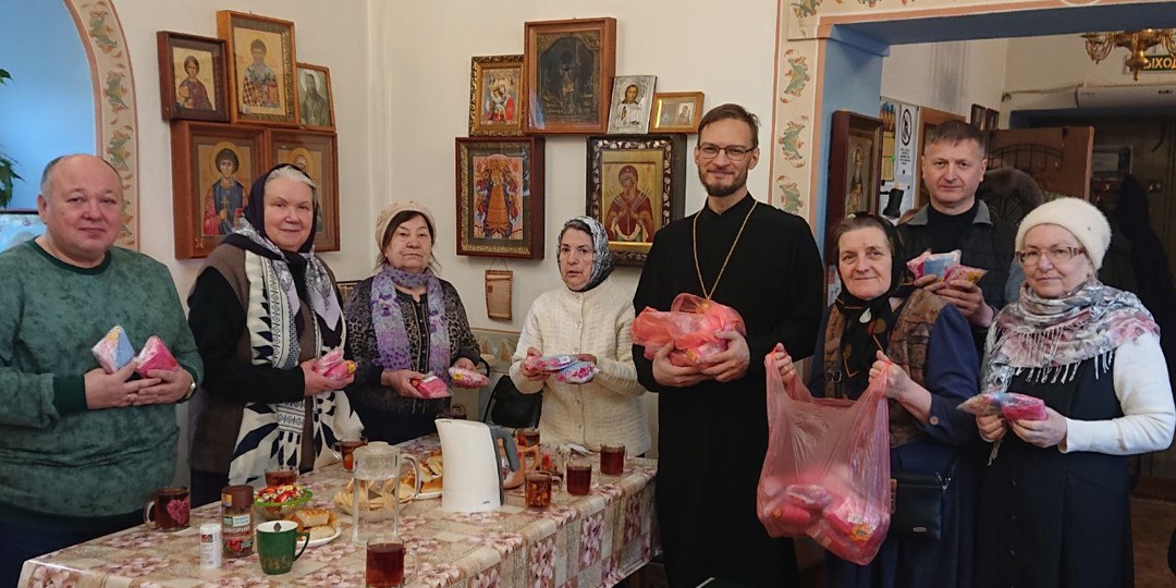 ТВЕРСКОЙ ПРИХОД ОКАЗАЛ ПОМОЩЬ ПОСТОЯЛЬЦАМ ГЕРОНТОЛОГИЧЕСКОГО ЦЕНТРА