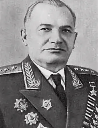 Первый Герой Советского Союза из числа командиров стрелковых дивизий во время Великой Отечественной. Но сегодня его почти не вспоминают