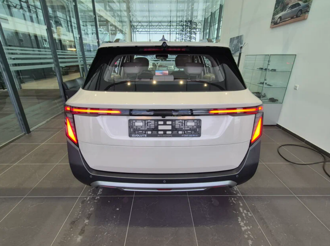 «Радость» - новый российский паркетник за 1,79 млн. для городских пижонов. Источник иллюстрации - auto.ru