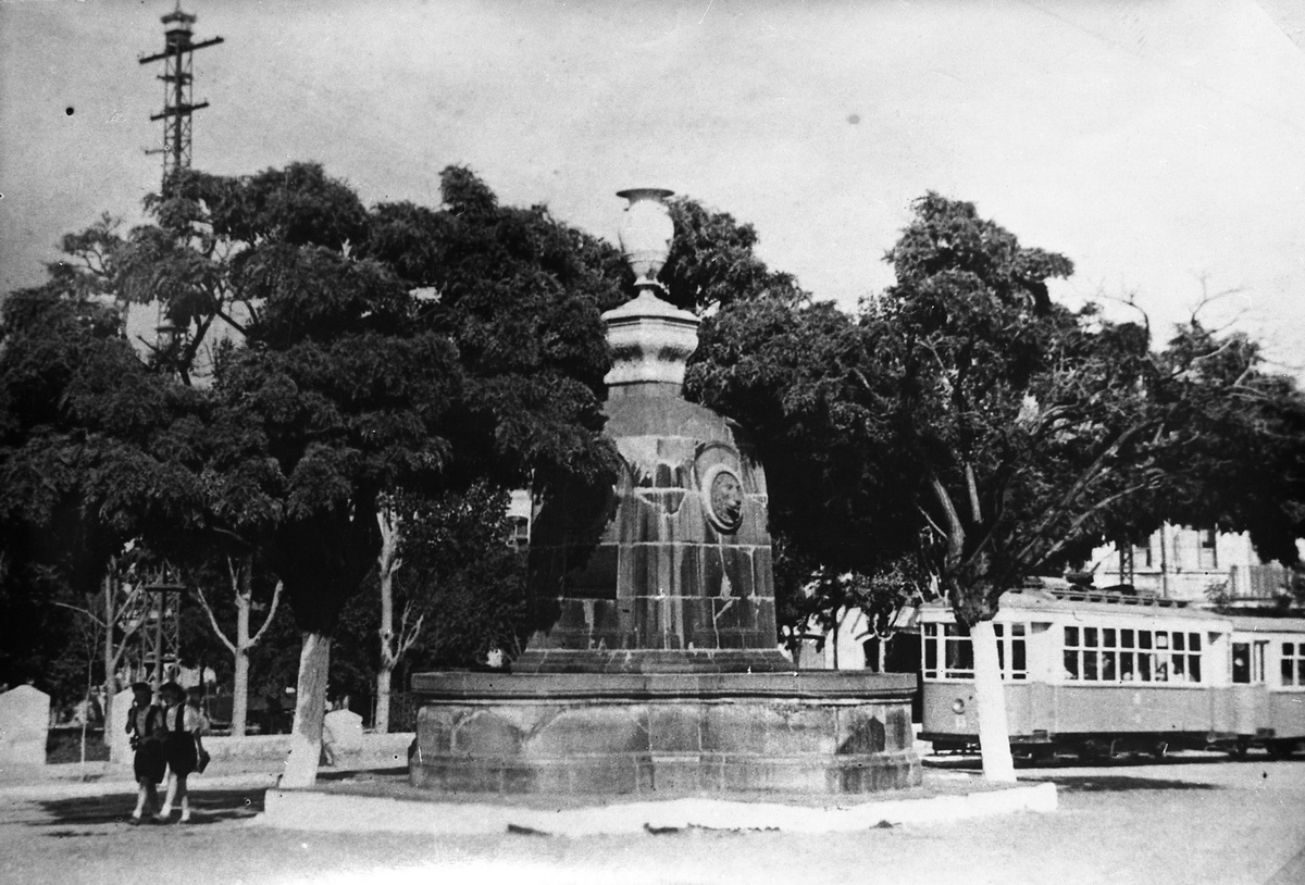 Львиный фонтан