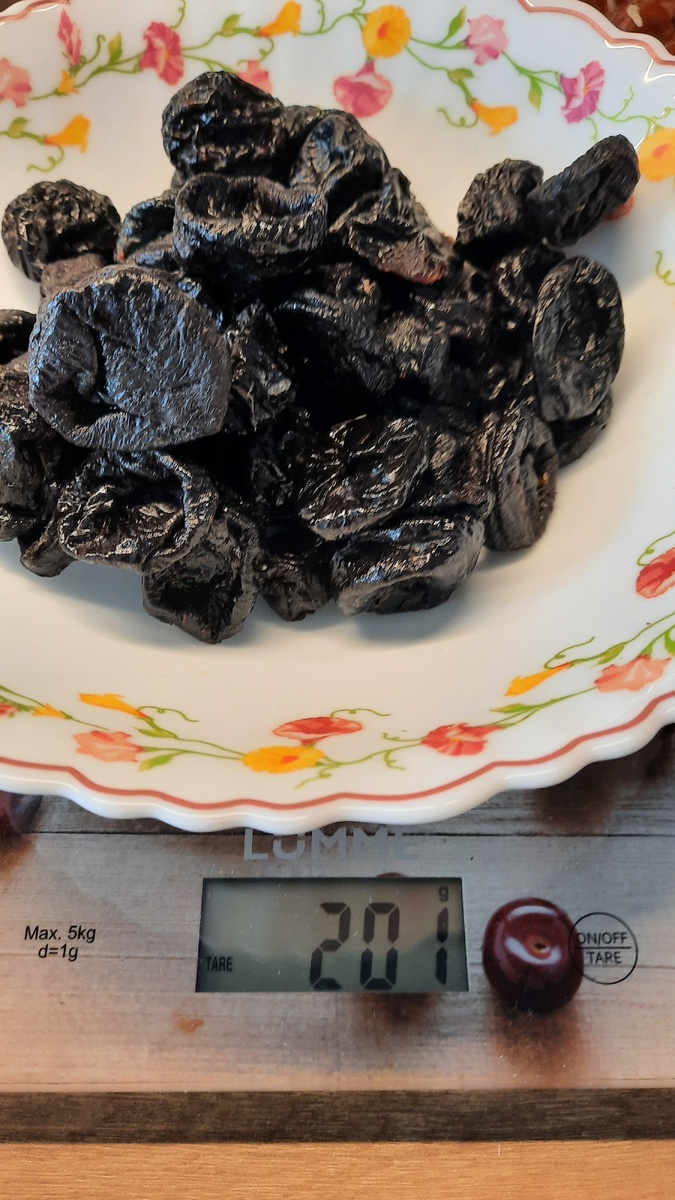 отборный чернослив