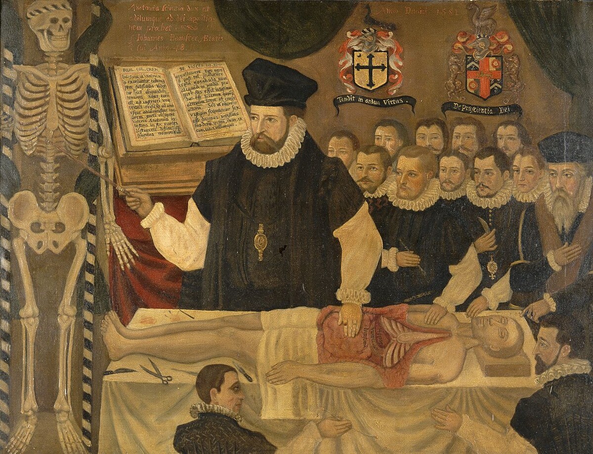 Анатом Джон Банистер читает лекцию о внутренних органах в зале Лондонской корпорации парикмахеров-хирургов, историческая реконструкция художника Джека Орра, 1581 г.