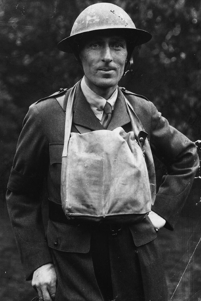 Сэр Филип Арманд Томас Гамильтон Гиббс, кавалер ордена Британской империи, кавалер ордена Почетного легиона (1 мая 1877 — 10 марта 1962) — английский журналист и писатель, один из пяти официальных британских военных корреспондентов во время Первой мировой войны.