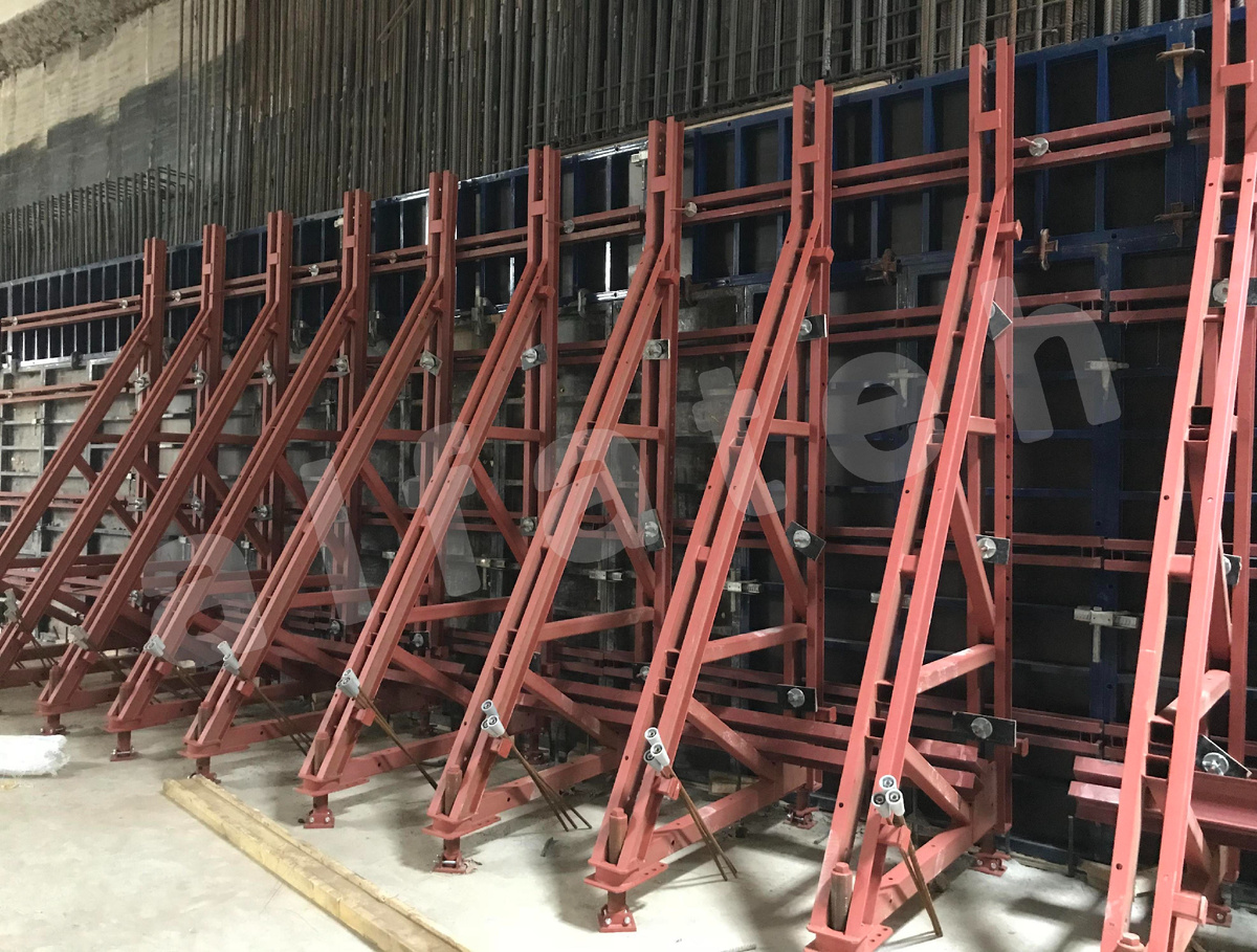 Контрфорсы для одностороннего бетонирования