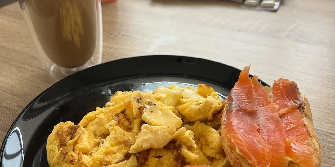 Завтрак при диабете 2 типа: научные критерии выбора между омлетом и бутербродом