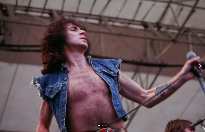 Бон Скотт, 1979 год