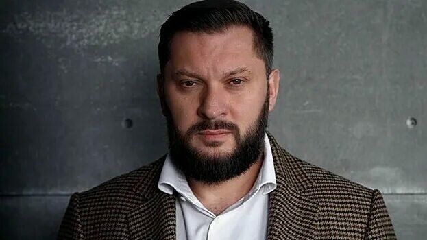 Марк Бартон