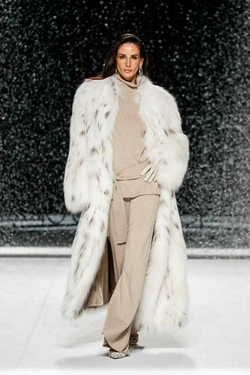    В Малом театре прошел новогодний показ TSUM Fashion Show (фото 1)