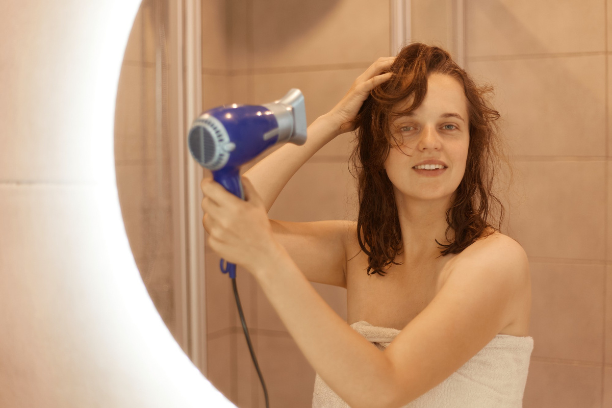     Исследование: фен – источник загрязнения воздуха в доме