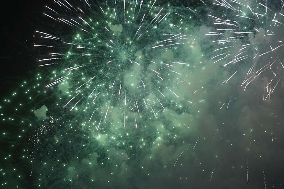    Юрист Соловьёв: использование петард и фейерверков может обернуться штрафом Алексей БУЛАТОВ