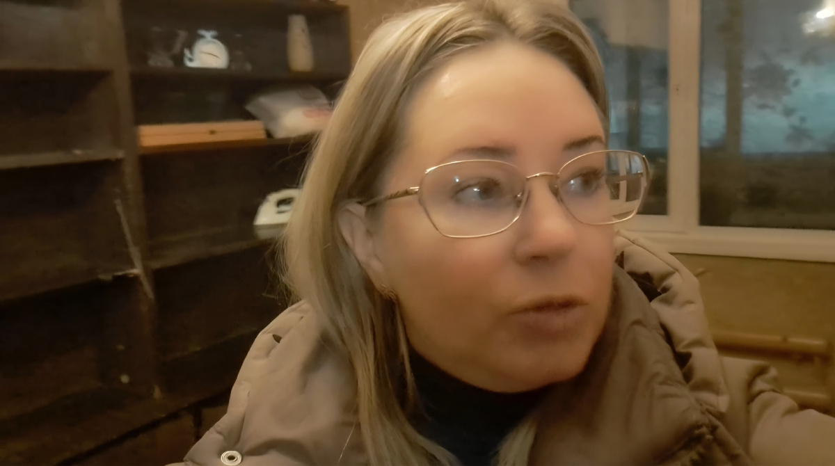 Я На той самой квартире, в комнате