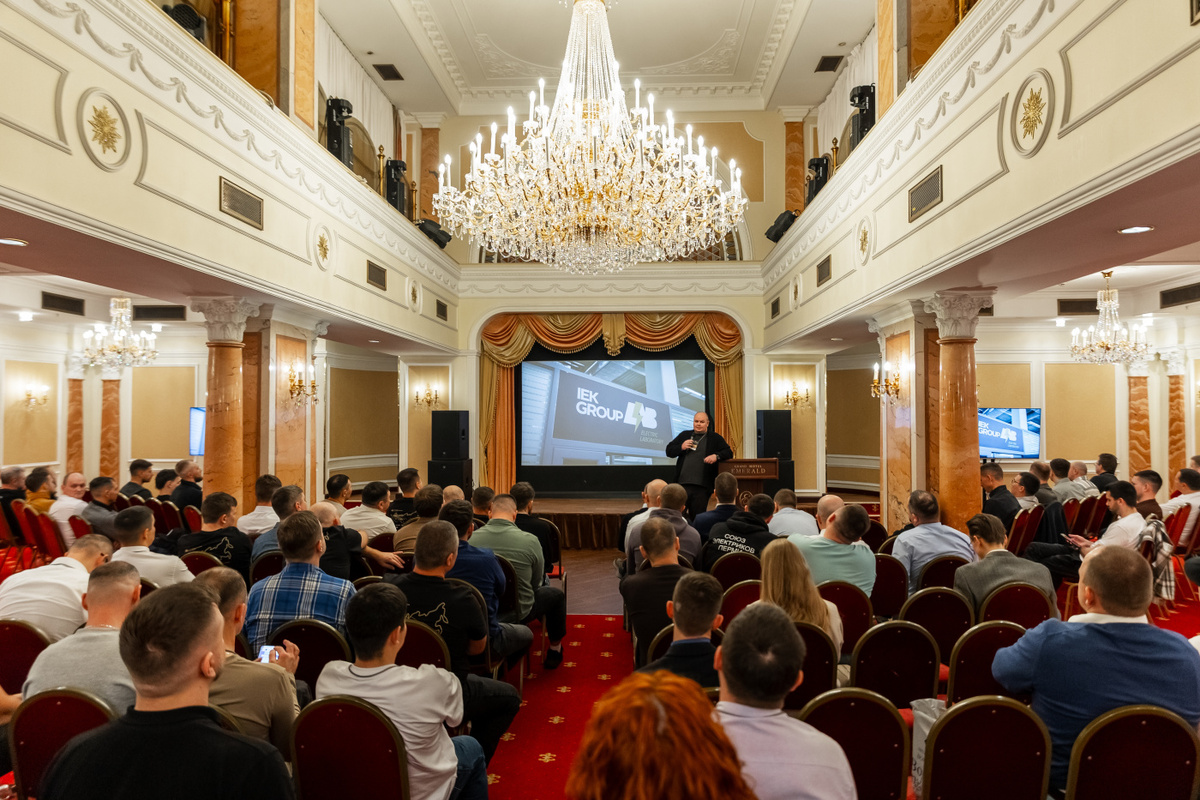 Элита электромонтажа в Санкт-Петербурге: IEK GROUP поддержала финал «Лиги Профессионалов ЭТМ»