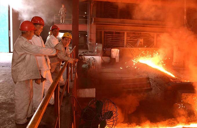 Черная металлургия в Северной Корее есть, сталевары тоже, так что есть и предмет для сотрудничества в этой сфере.