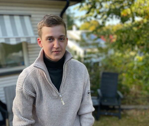    Власти Швеции признали законным служить украинцам в российской армии