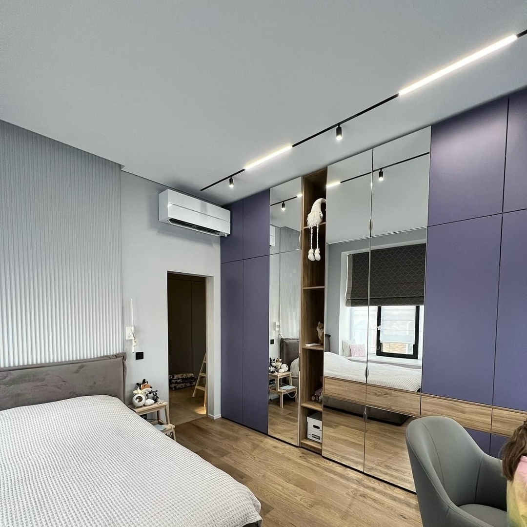 Натяжные потолки с теневым примыканием - тренд в дизайне 2026