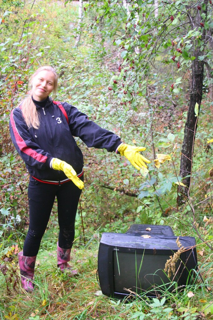 Чистили ручей