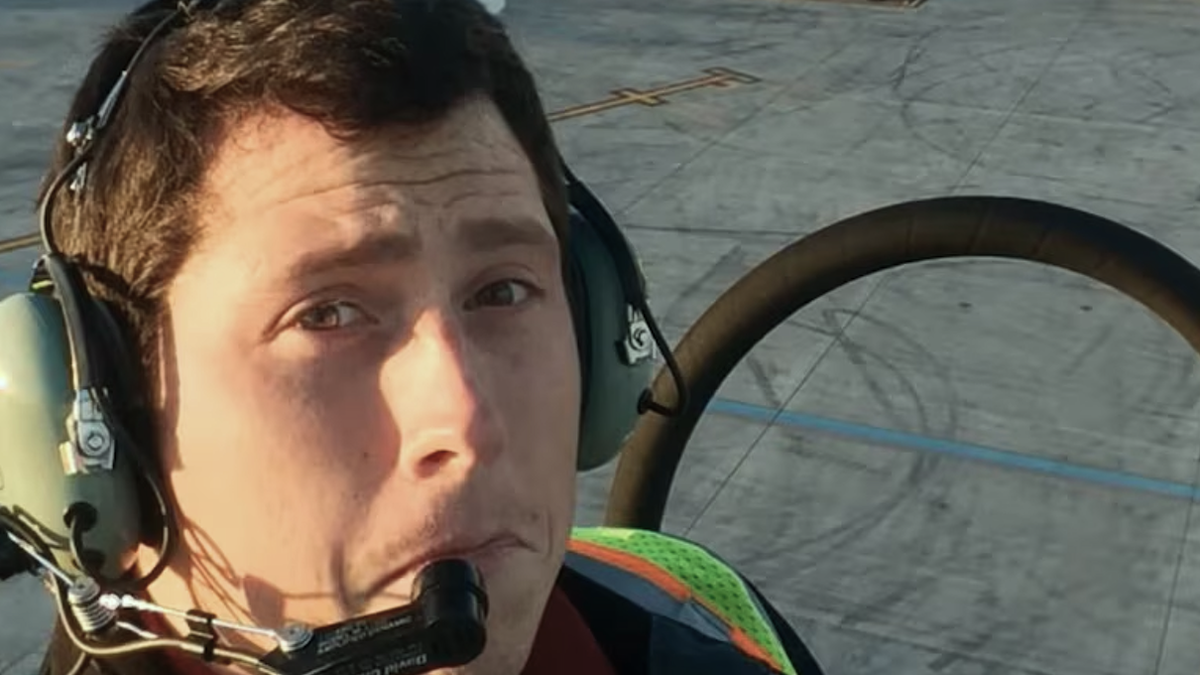 Ричард Рассел - наземный сотрудник Horizon Air