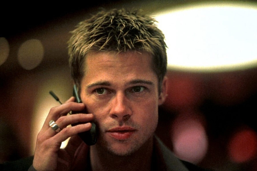   Брэд Питт, кадр из фильма «Одиннадцать друзей Оушена» (2001)