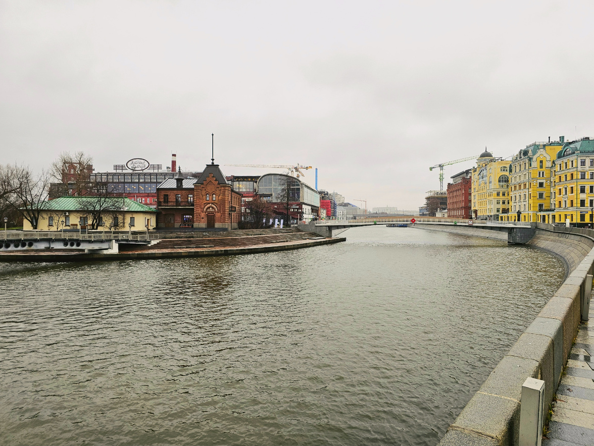 Вид на Балчуг и новый мост, фото автора