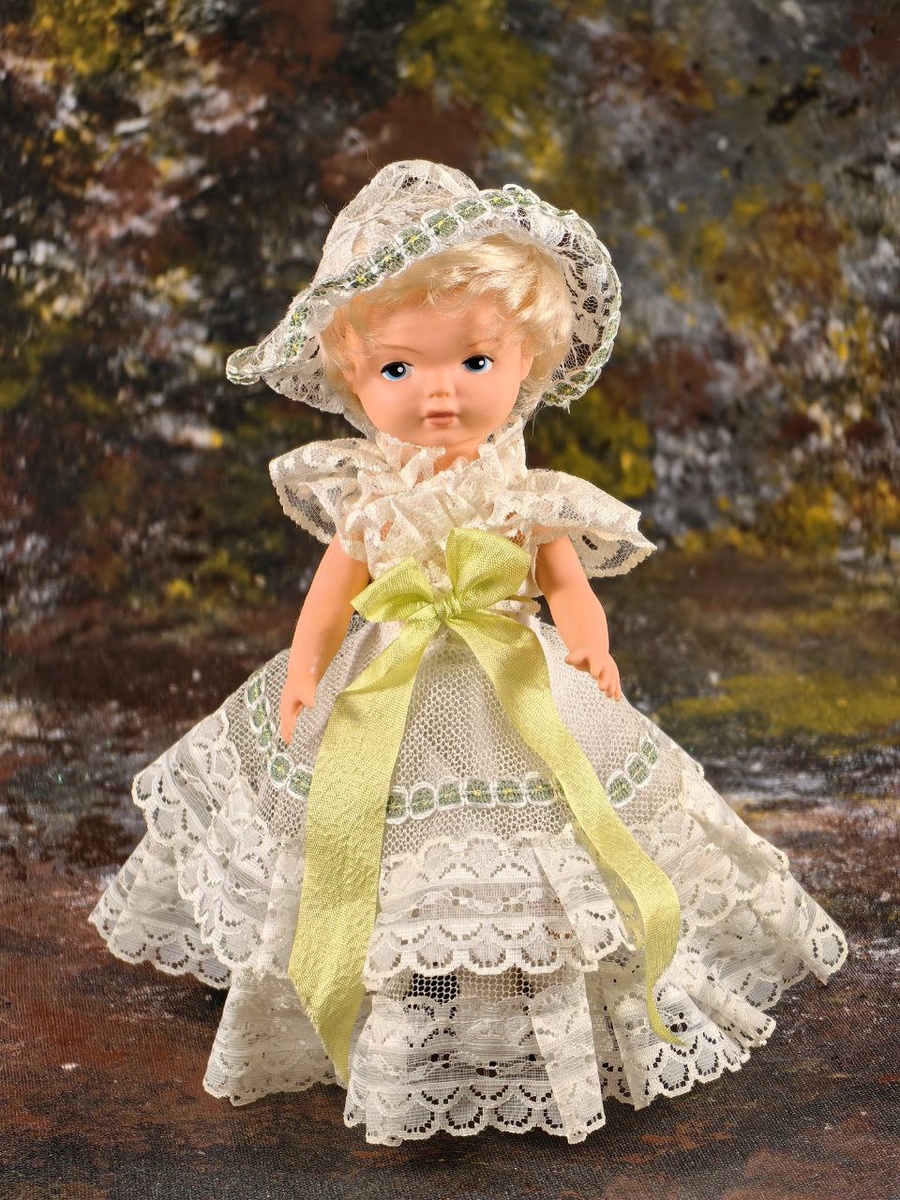 Кукла ГДР, фото автора