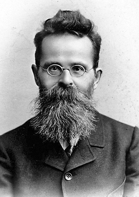    Будущий академик, а тогда студент Николай Морозов пешком прошел Курскую губернию, агитируя крестьян