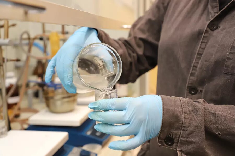 Лаборатория ИПХЭТ СО РАН. Сергей Кулыгин, "БР"   📷