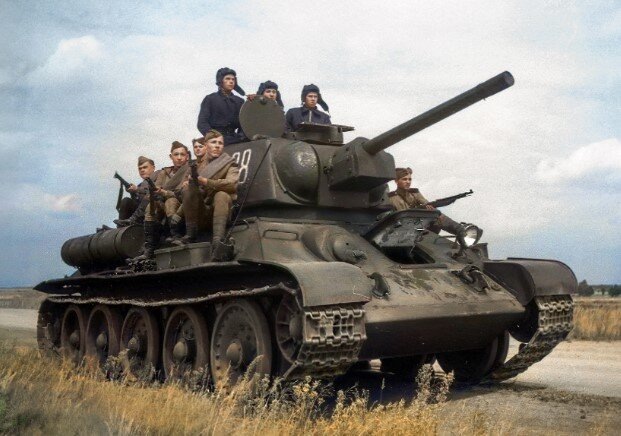 Почему СССР выстоял и победил в войне, в которой «не должен был выжить»