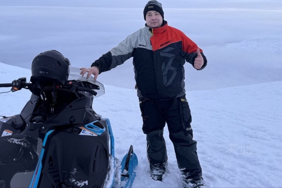    Антон Кореневский ездит на снегоходах с 2020 года. Фото: предоставил герой публикации